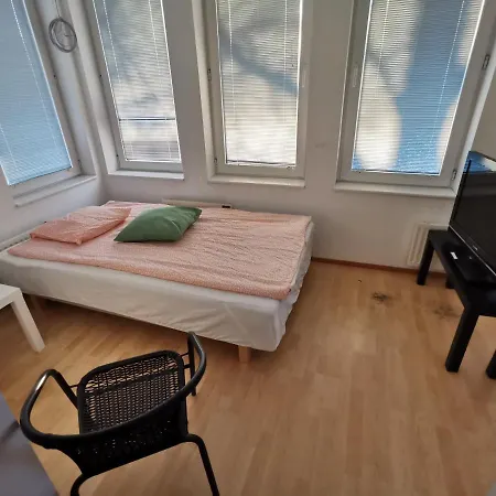 Semesterbostad Inviting 4-Bed House In Turku Very Close Citycente